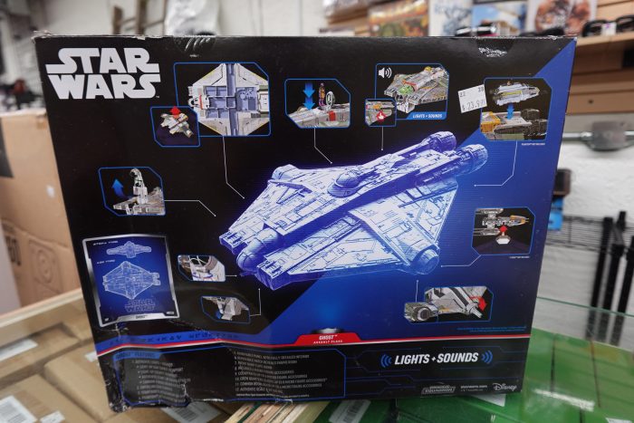 15" Star Wars Micro Galaxy Ghost Vehicle with Mini Action Figures - Image 4