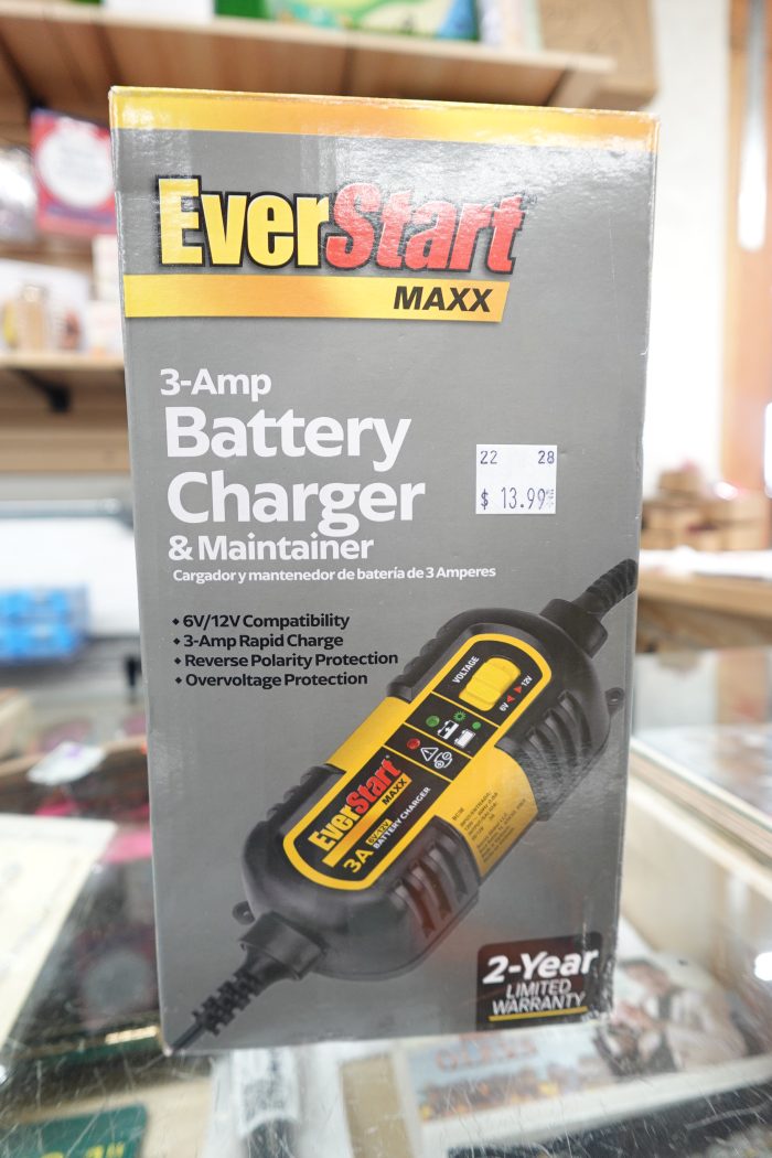 EverStart MAXX 3 Amp 6V/12V Automotive Battery Charger (BC3E) - Image 2