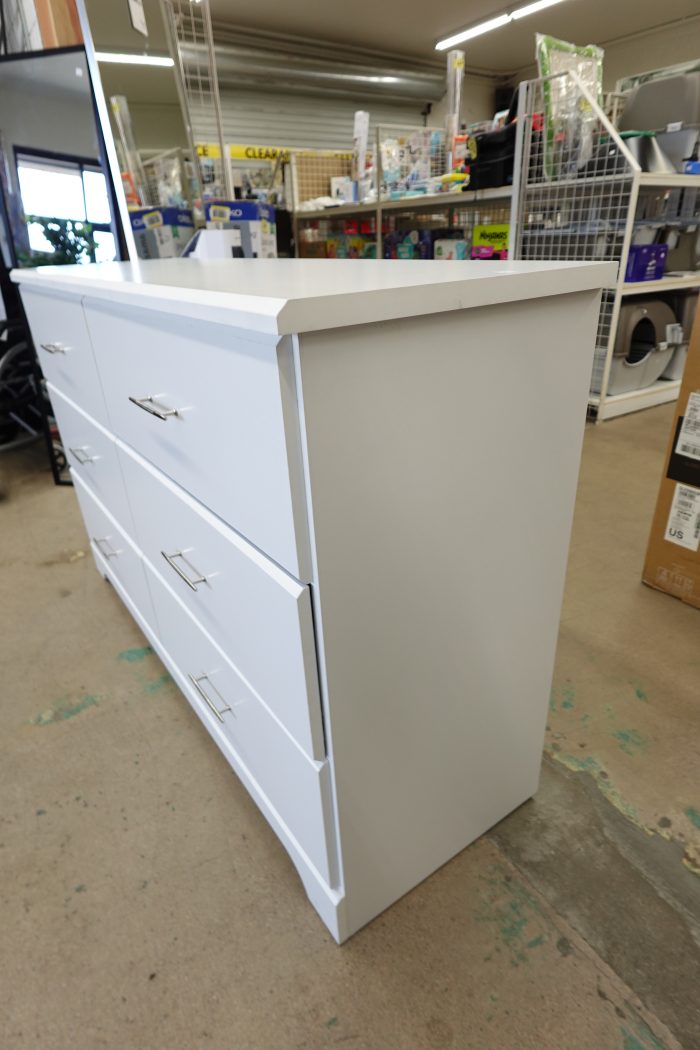 6 Drawer Storkcraft Brookside Double Storage Dresser in White - Image 5