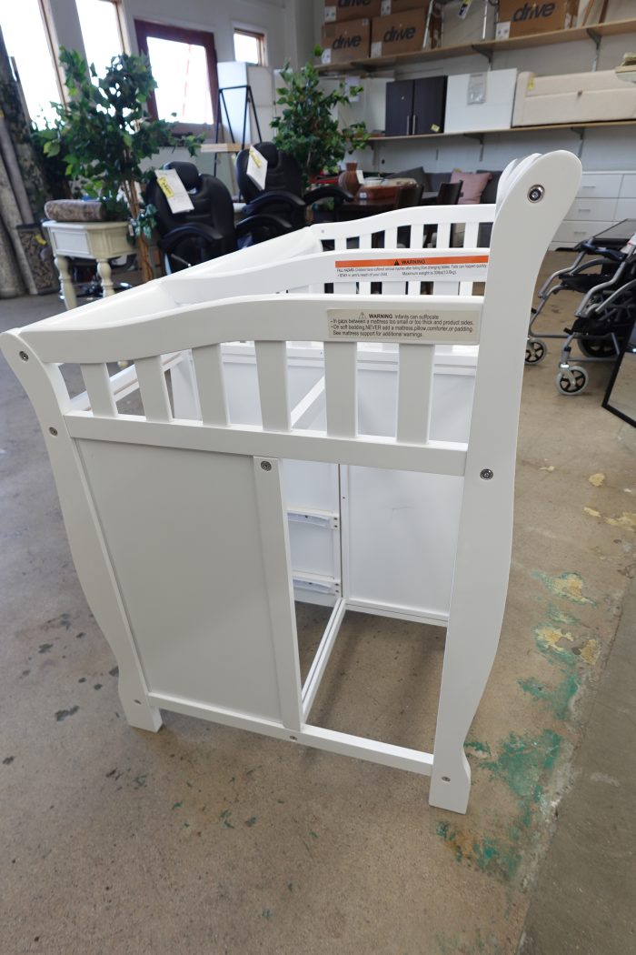 Dream On Me Jayden 4-in-1 Mini Baby Nursery Crib / Changer in White w/ Mattress - Image 7