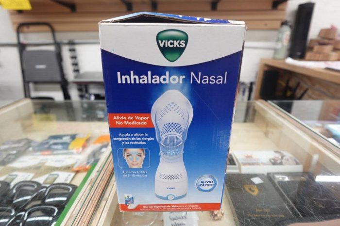 Vicks Steam Sinus Inhaler for Allergies and Colds in White - Image 4