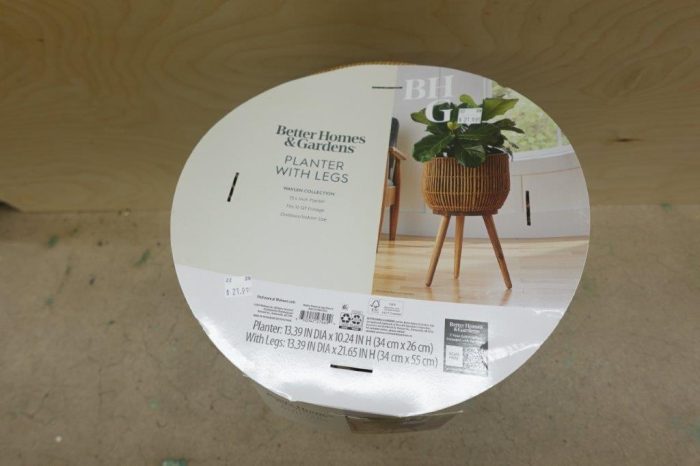 BH&G 13" Round Resin Rattan Planter Pot & Stand with Acacia Wood Legs - Image 4