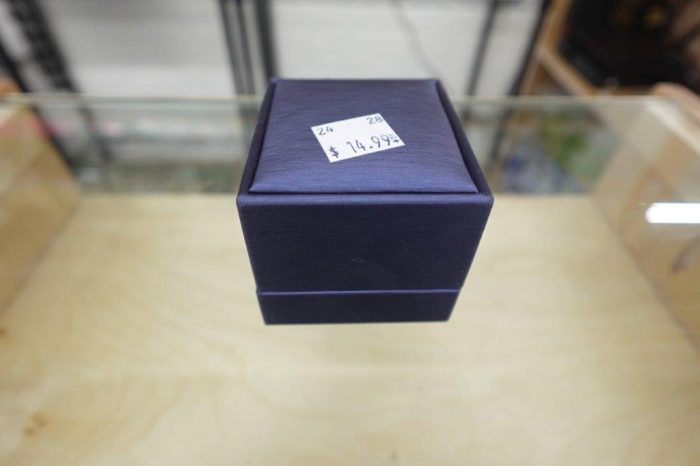 Black Tungsten Ring for Men Wedding Band Gold Step Edge Size 12 - Image 2