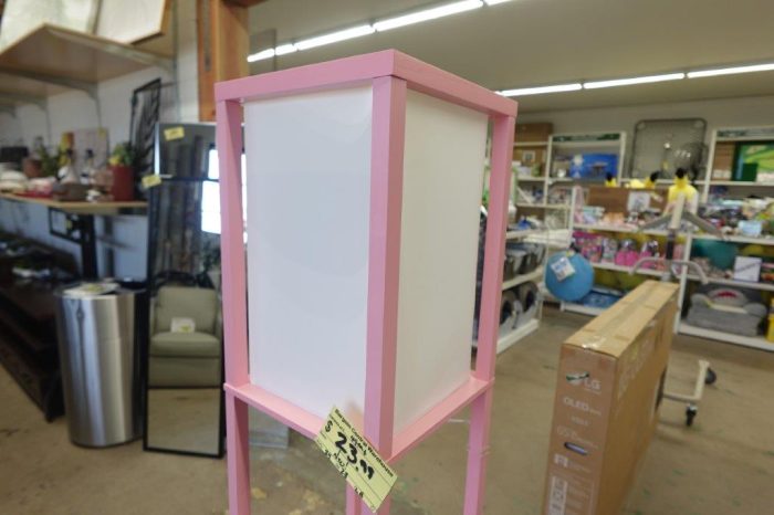 Simple Designs 3 Shelf Organizer Floor Lamp in Light Pink - Image 6