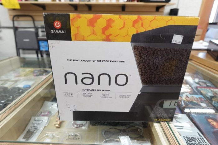 Gamma2 Nano Programmable Automatic Cat and Dog Pet Feeder - Holds 7.5 Pounds - Image 2
