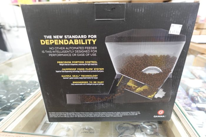 Gamma2 Nano Programmable Automatic Cat and Dog Pet Feeder - Holds 7.5 Pounds - Image 3