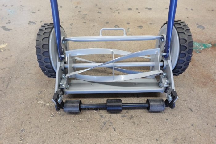 14-Inch 4-Blade Push Reel Lawn Mower - Blue - Image 5