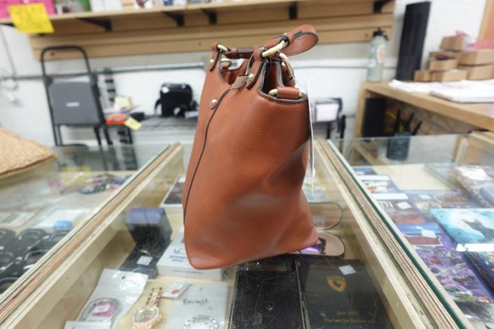 Time and Tru Women's Juniper Bucket Bag - Cognac/Faux Leather Purse - Image 3
