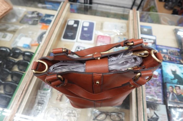Time and Tru Women's Juniper Bucket Bag - Cognac/Faux Leather Purse - Image 6
