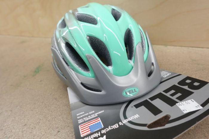Bell Axle Bike Helmet in Color Mint For Women 14+ (52-58cm) - Image 4
