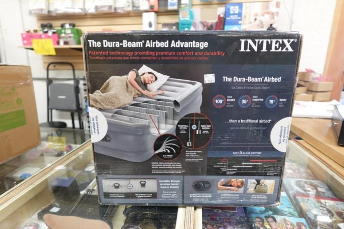 Intex 20" Twin Dura-Beam Deluxe Raised Air Bed Mattress with Built-in Pump - Image 3