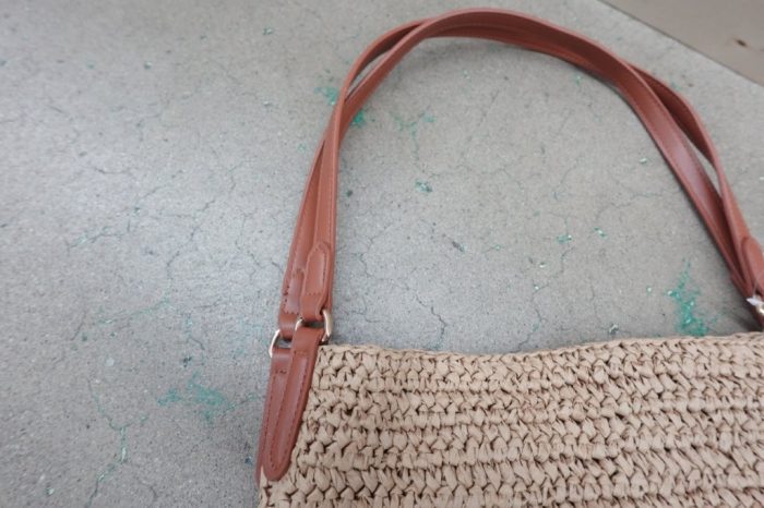 Time and Tru Women's Packable Straw Tote Bag Purse in Natural Tan - Image 3