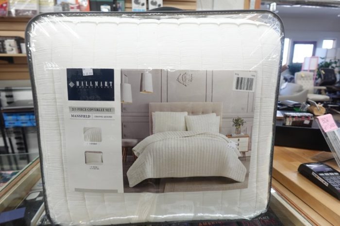 Riverbrook Home 3 Piece Quilt Set Size King in Ivory Moonstone For Adults - Image 2
