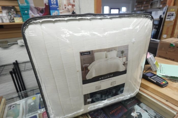 Riverbrook Home 3 Piece Quilt Set Size King in Ivory Moonstone For Adults - Image 3