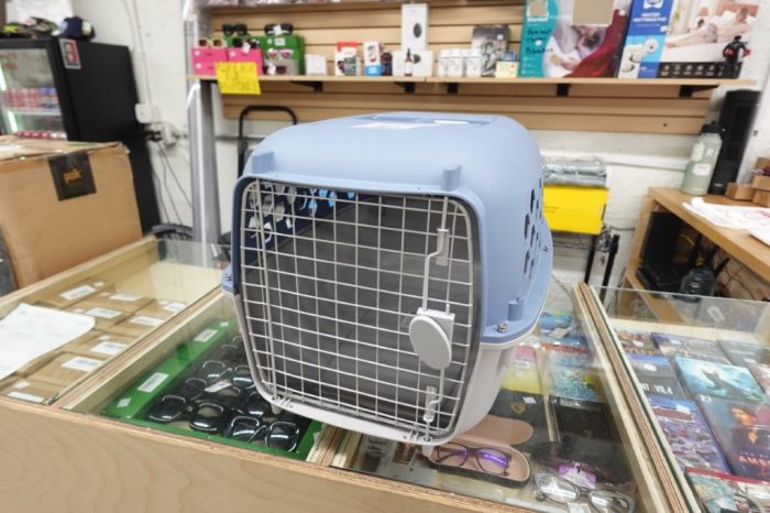 Vibrant Life Dog and Cat Holder Kennel in Gray & Blue - 26 in - Image 2