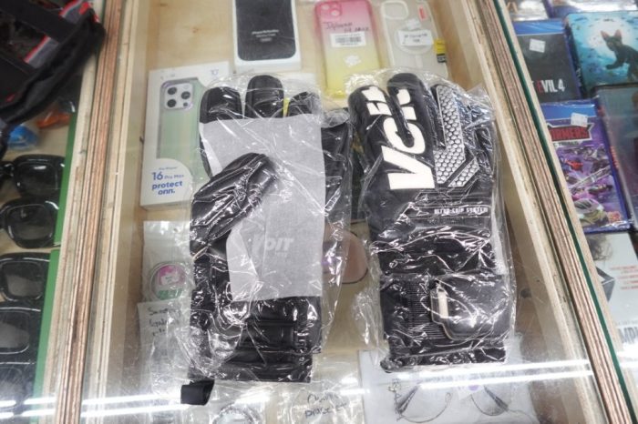 Goalkeeper Soccer Gloves No. 9 Voit Snakebite in Black - Image 5