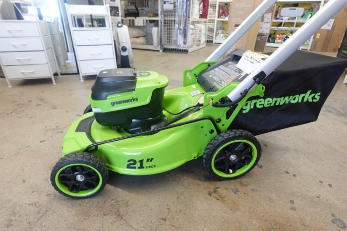 Greenworks 60V 21″ Push Lawn Mower and 5.0 Ah Battery & Charger 2546502 - Image 3