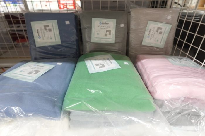 Solid Fleece No Sew Throw Kit Blanket Maker Guide Activity - (50x60) - Image 2