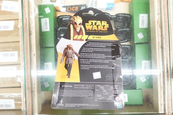 Star Wars The Black Series Kit Fisto Revenge of the Sith Action Figure 6” - Image 4