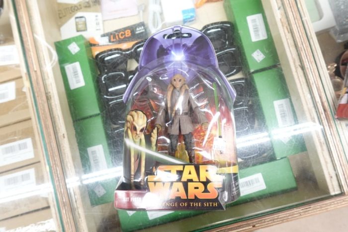 Star Wars The Black Series Kit Fisto Revenge of the Sith Action Figure 6” - Image 3