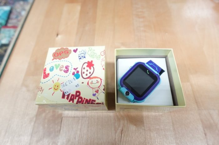 Smartwatch with GPS Tracker Texting and Calling Cell Phone Watch for Kids - Image 2