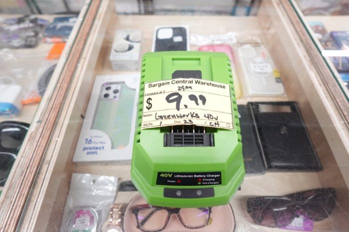 Replacement for Greenworks 40V Lithium Ion Battery Charger - Image 2