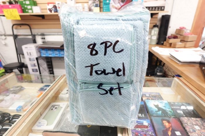 Smuge 8 Piece Bath Set 2 Bath Towels 2 Hand Towels and 4 Washcloths Hotel Towel - Image 2