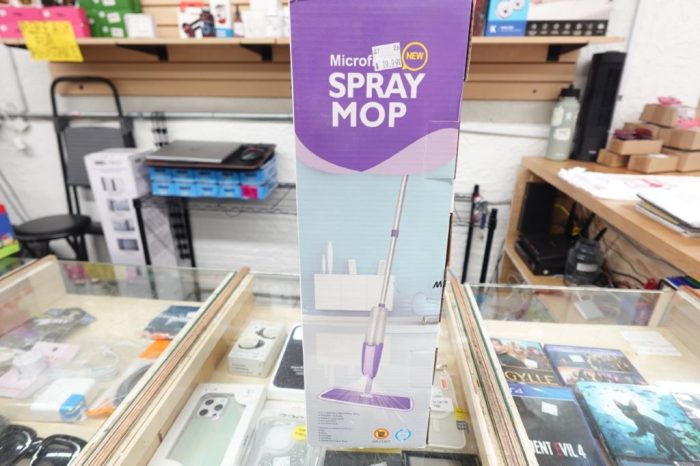 SUGARDAY Spray Mop Cleaning with Refillable Bottle & 3 Washable Microfiber Pads - Image 2