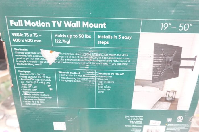 onn Full Motion TV Wall Mount for 19" to 50" TVs UL Swivel & Tilting - Image 4