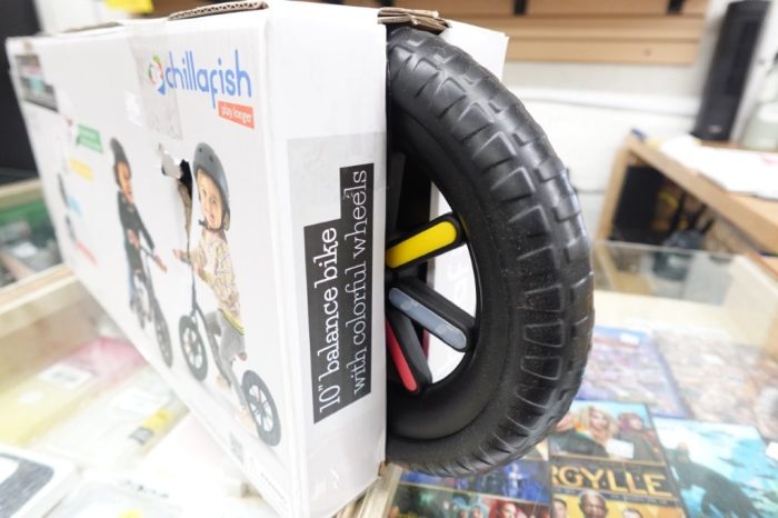 10" Chillafish Buzzi Balance Bike for Kids Lightweight Toddler Bike - Black - Image 5