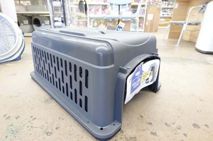 Petmate Travel Dog Kennel Portable Plastic Carrier For Dogs 50-70 Pounds - Gray - Image 2