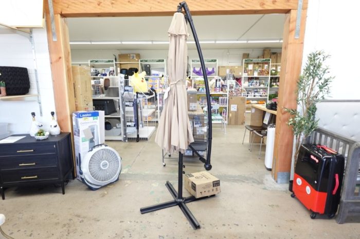 Renwick 10 Ft Patio Offset Outdoor Umbrella with Crank & Cross Base - Tan - Image 4