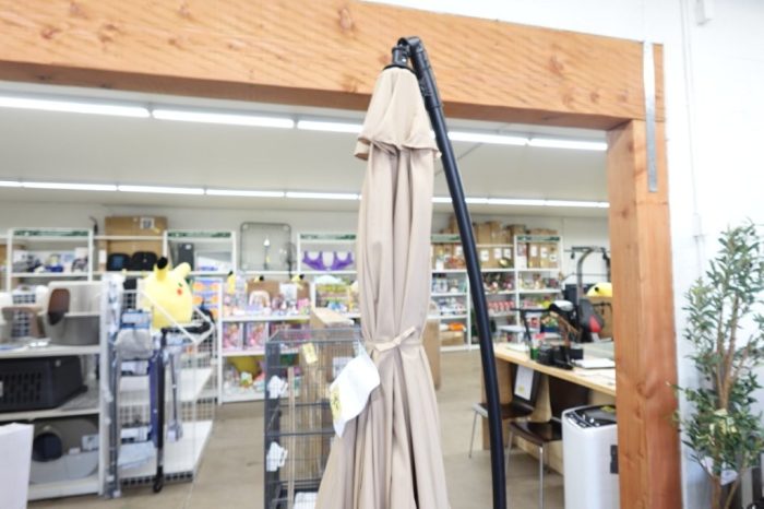 Renwick 10 Ft Patio Offset Outdoor Umbrella with Crank & Cross Base - Tan - Image 5
