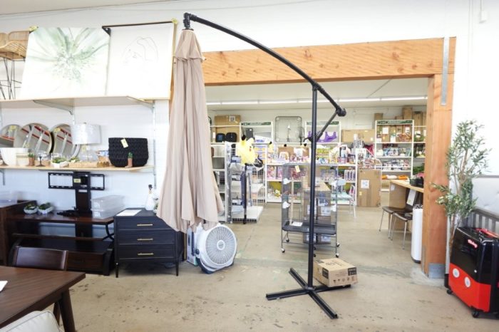 Renwick 10 Ft Patio Offset Outdoor Umbrella with Crank & Cross Base - Tan - Image 3