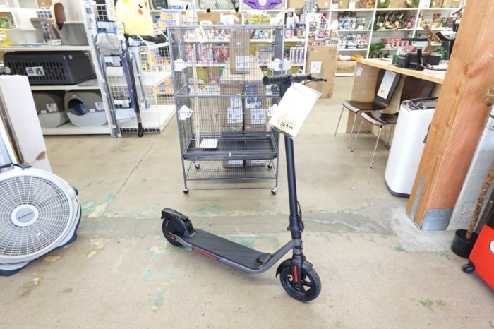 SISIGAD HY-B15 300W 8.5" Foldable Electric Scooter 19Mph Speed - Image 2
