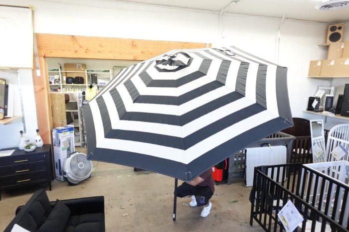 Mainstays 9 ft Black and White Cabana Stripe Round Market Patio Umbrella - Image 4