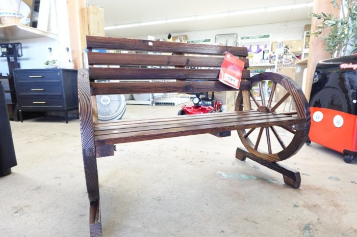 2 Person Wooden Wagon Wheel Bench for Patio, Garden, Outdoor - Brown - Image 6