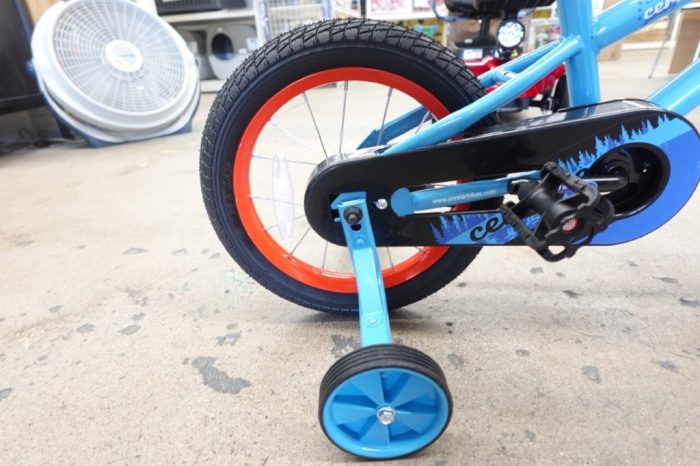 JOYSTAR Cervine 14 inch Kids Bike for Boys and Girls Children Bicycle in Blue - Image 9