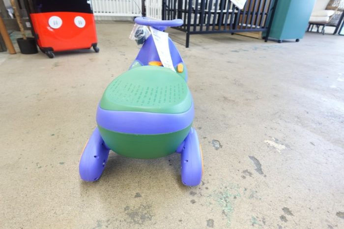 FanttikRide 12V N7 Pro Electric Wiggle Car with Pedal 2-in-1 Kids Ride On Toy - Image 4