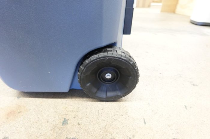 Coleman 316 Series 60QT Ice Chest Rolling Cooler with Wheels - Lakeside Blue - Image 8