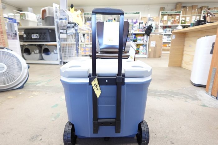 Coleman 316 Series 60QT Ice Chest Rolling Cooler with Wheels - Lakeside Blue - Image 6