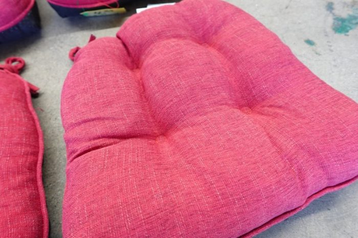 Indoor Chair Cushions Textured Foam Chair Pads with Ties 15.5" x 15.5" x 4" - Red - Image 4