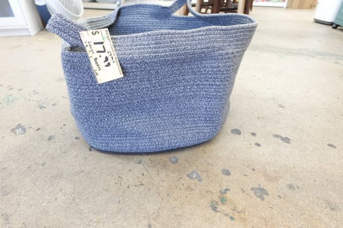 OIASKET Large Woven Storage Decorative Basket 22.8" x 22.8" x 13" - Dark Grey - Image 3