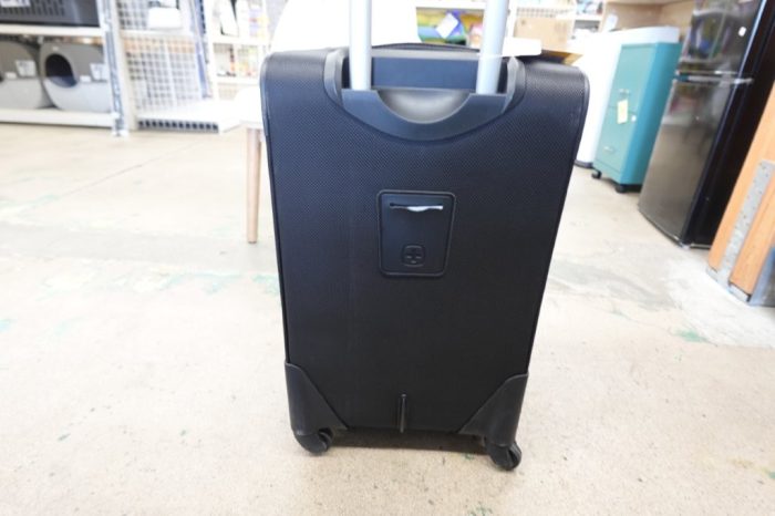 SwissGear Sion Softside Expandable Luggage Suitcase Carry-On 21 Inch - Black - Image 5