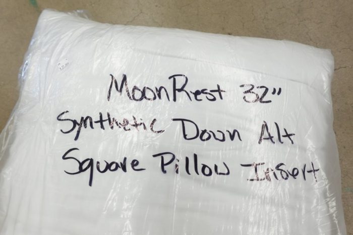MoonRest® 32x32 Inch Synthetic Square Pillow Insert Form Stuffer Hypoallergenic - Image 3