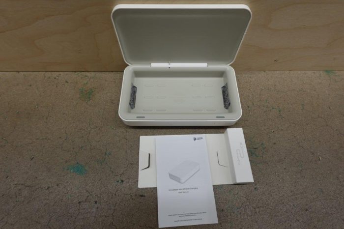 Samsung Electronics Qi Wireless Charger and UV Sanitizer - White - Image 3