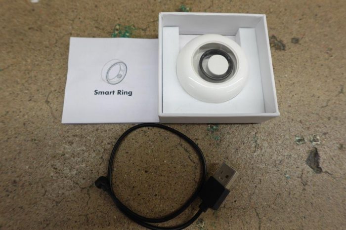 Waterproof Smart Ring for Women/Men Health and Fitness Tacking - Black - Image 4