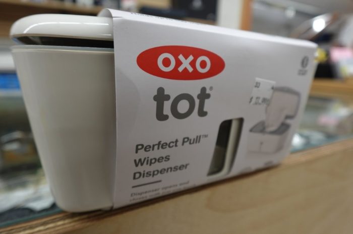 OXO Tot Perfect Pull Wipes Dispenser - Gray - Image 3