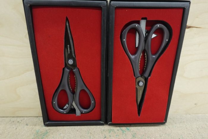 Heavy Duty Titanium Kitchen Food Scissors - Black - Image 3