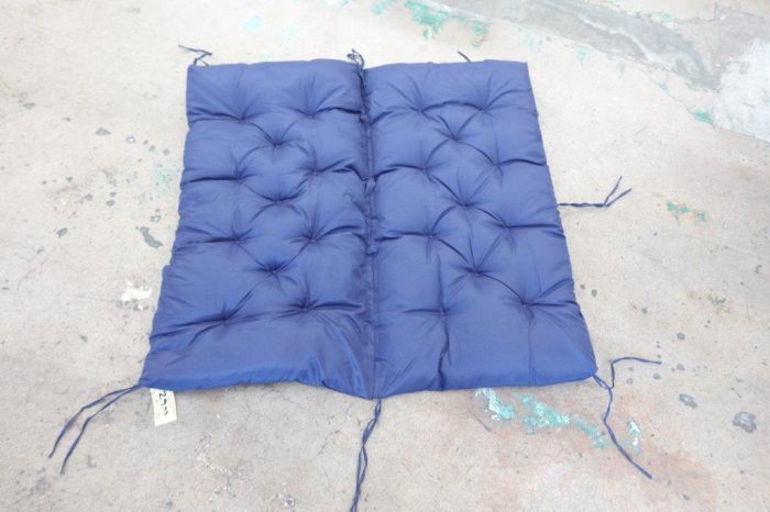 Replacement Cushion for Outdoor Patio Porch Swing in Navy Blue (40" x 40") - Image 4